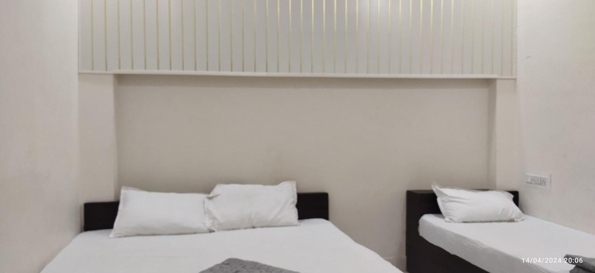 Shree Gajlaxmi Hotel Walking Distance From Mahakaleswar اوجاين المظهر الخارجي الصورة