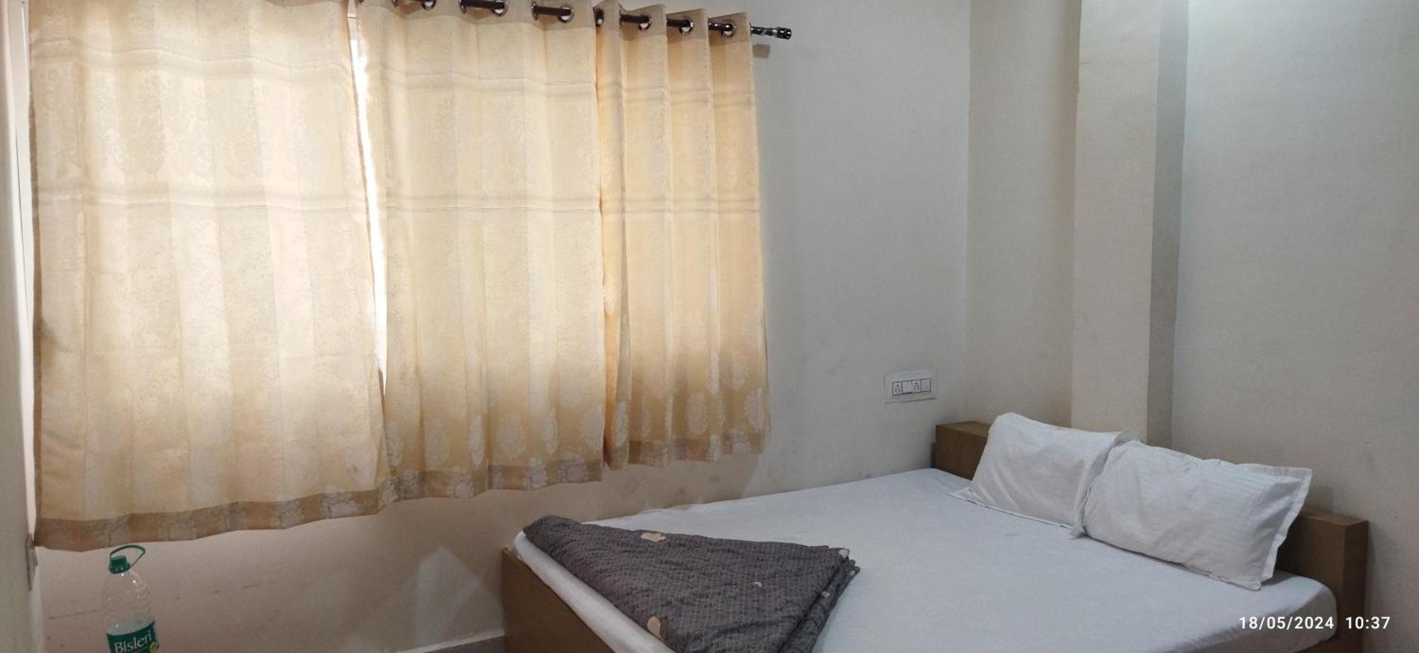 Shree Gajlaxmi Hotel Walking Distance From Mahakaleswar اوجاين المظهر الخارجي الصورة